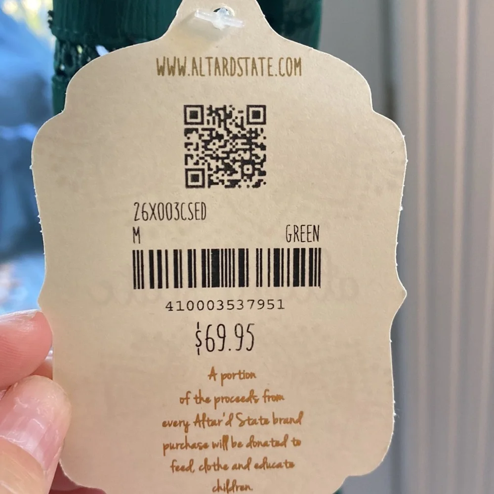 NWT beautiful green dress from altar’d state - Picture 5 of 7